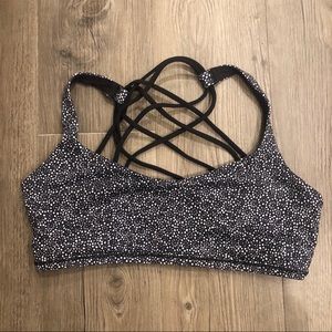Lululemon Free to be bra size 8